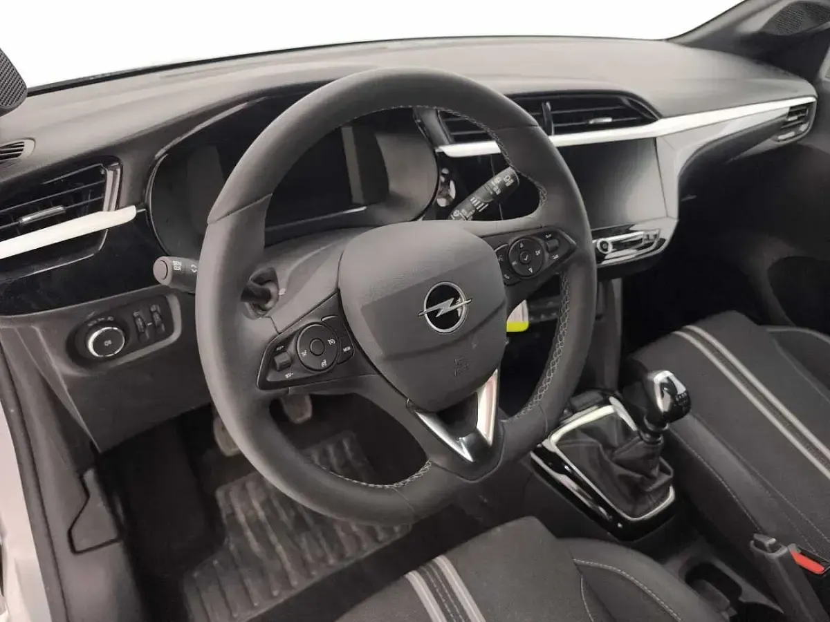 Usata Opel Corsa S 101 CV (74 kW) 2025 Kaolin white Utilitaria