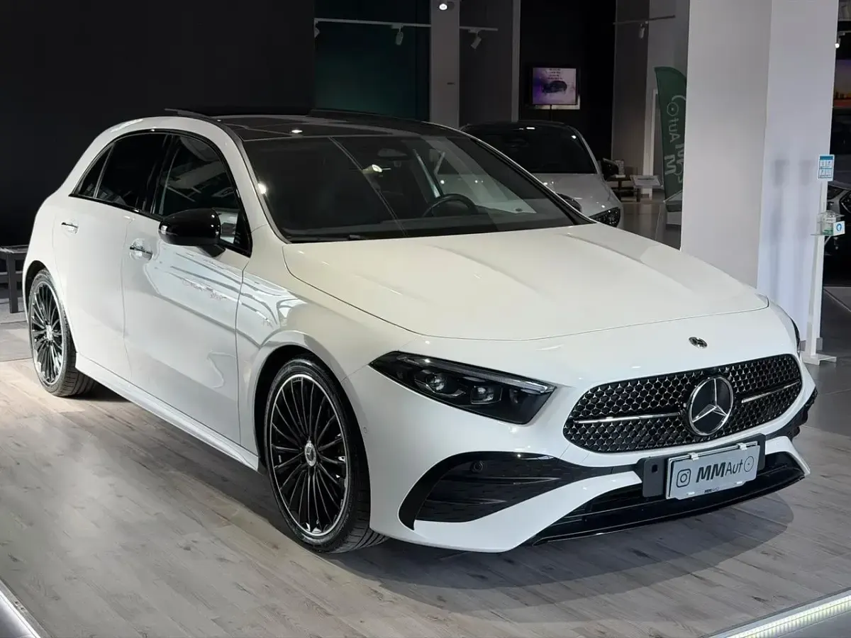 Usata Mercedes 200 Premium 149 CV (109 kW) 2023 Bianco Berlina