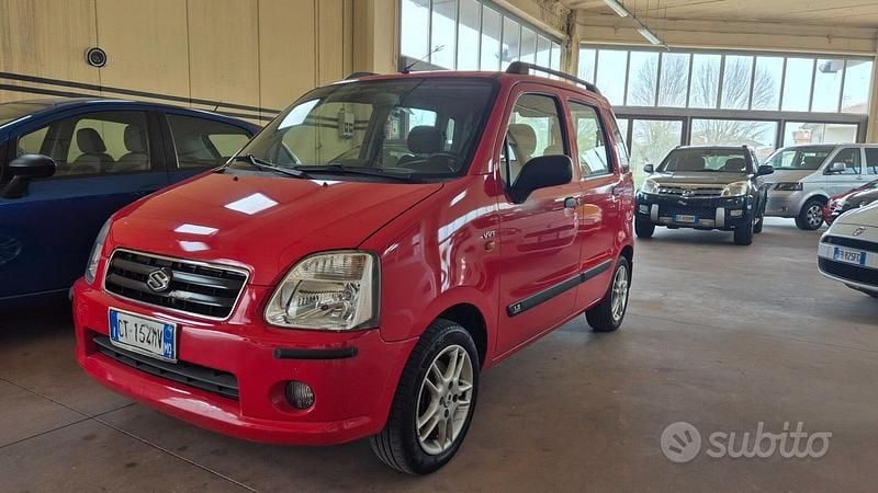 Usata Suzuki Wagon R+ 93 CV (68 kW) 2004 Rosso Monovolume