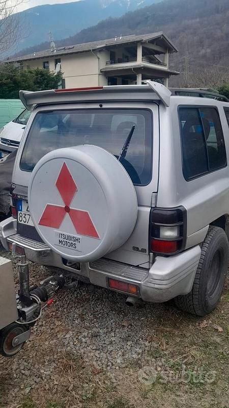 Usata Mitsubishi Pajero 1998 Grigio SUV