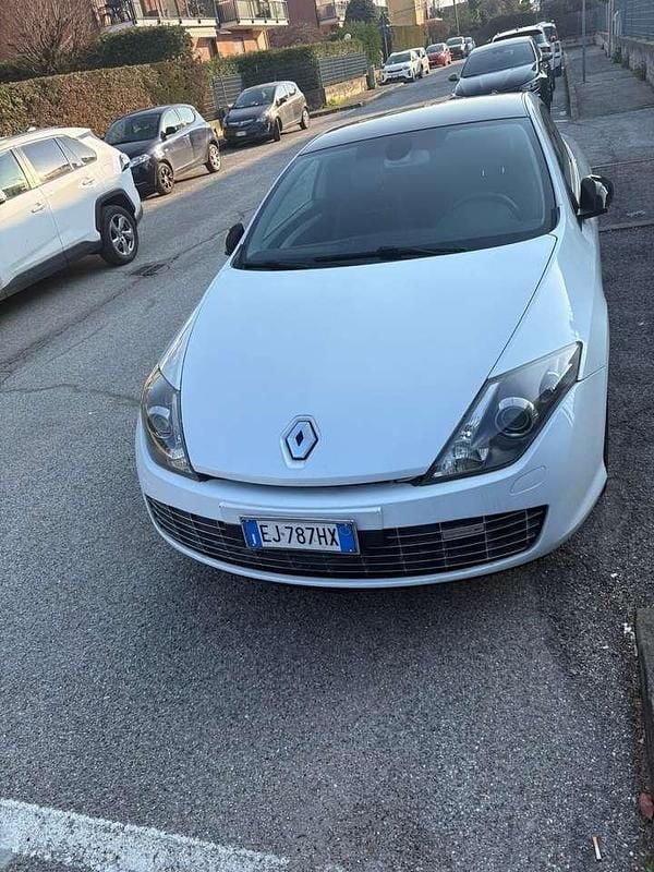 Usata Renault Laguna Coupé 150 CV (110 kW) 2011 Bianco Coupé