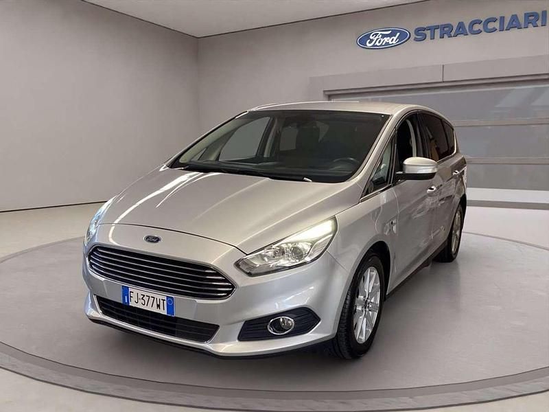 Usata Ford S-MAX S 150 CV (110 kW) 2017 Argento metallizzato Monovolume