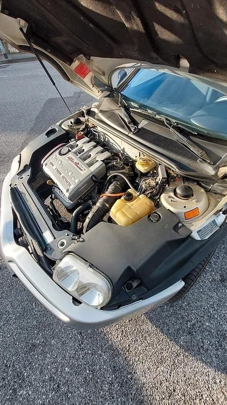Usata Alfa Romeo Spider 144 CV (105 kW) 1999 Cabrio
