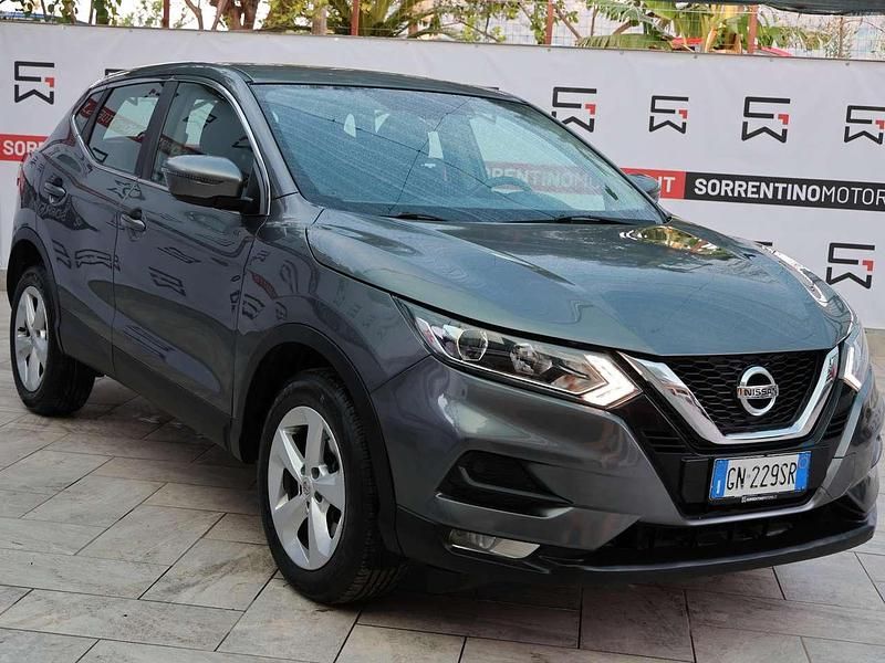 Grigio Usata 2019 Nissan Qashqai SUV | 14.999 € (Ottimo prezzo) - Immagine 1/4