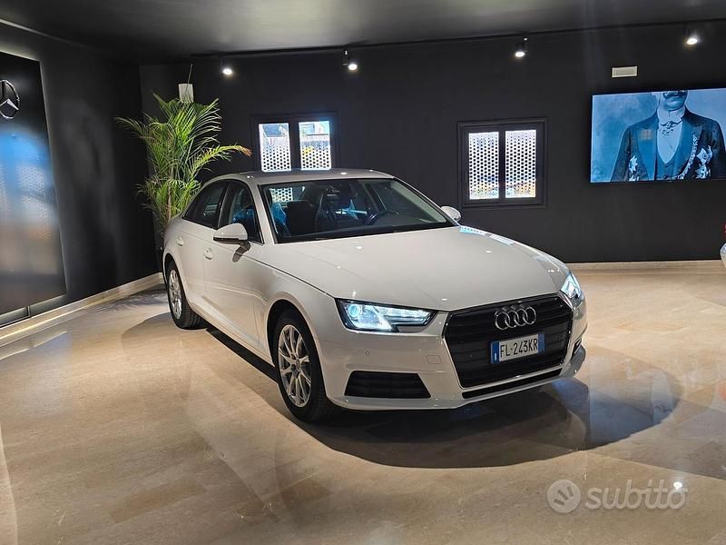 Usata Audi A4 Business 122 CV (89 kW) 2018 Bianco Berlina