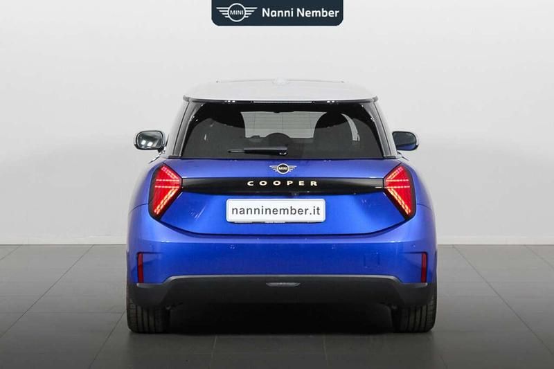 Nuova Mini Cooper Classic 134 kW (183 CV) 2025 Blu/azzurro Utilitaria
