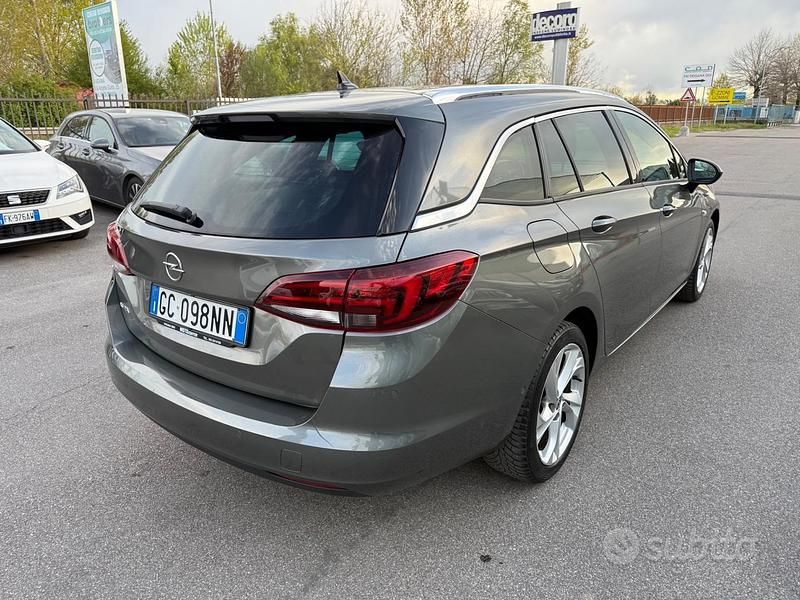 Usata Opel Astra Ultimate 122 CV (89 kW) 2020 Grigio Station wagon