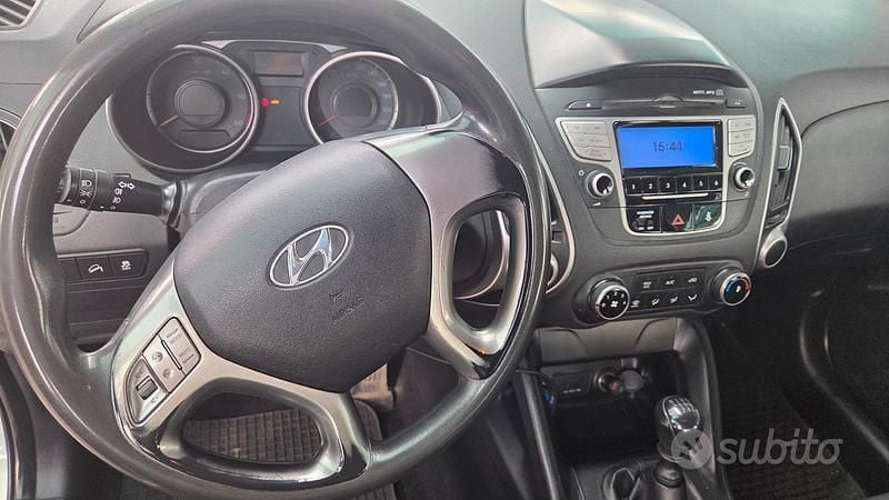 Usata Hyundai ix35 115 CV (84 kW) 2012 Bianco SUV