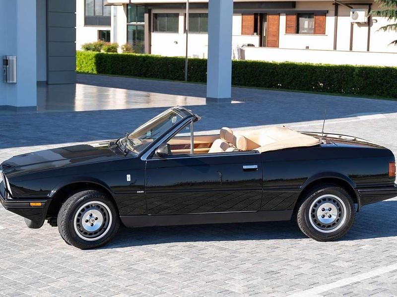 Usata Maserati Biturbo 223 CV (164 kW) 1987 Nero Cabrio