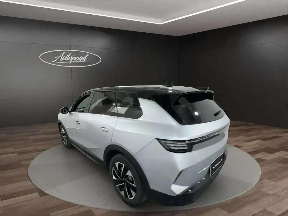 Usata Opel Grandland X 145 CV (106 kW) 2025 Grigio SUV