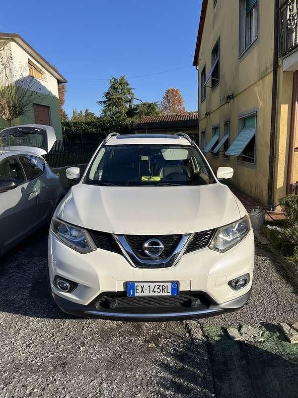 Usata Nissan X-Trail Tekna 131 CV (96 kW) 2014 Bianco SUV