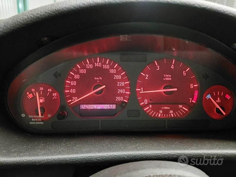 Usata BMW 320 150 CV (110 kW) 1991 Verde Berlina
