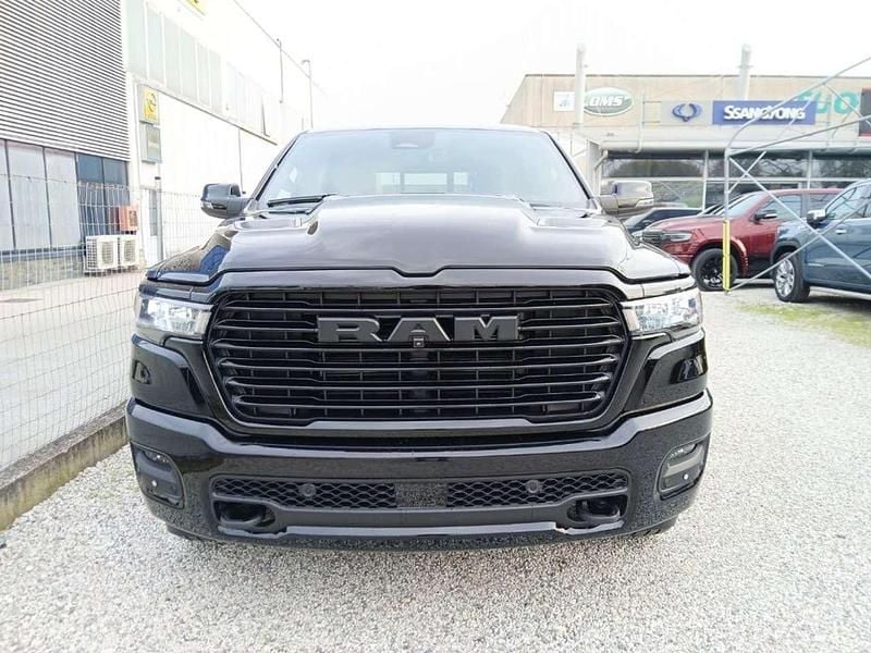 Nuova RAM 1500 421 CV (309 kW) 2026 Nero Pick-up