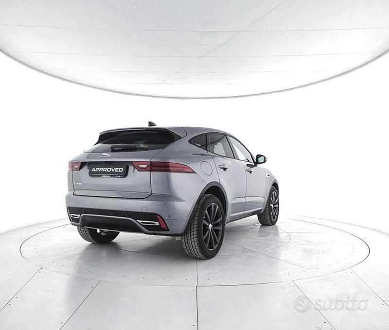 Usata Jaguar E-Pace R-Dynamic 163 CV (119 kW) 2023 Eiger grey SUV