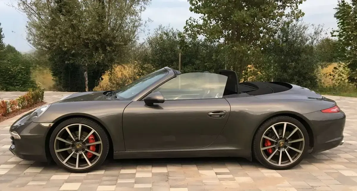 Usata Porsche 991 400 CV (294 kW) 2012 Grigio Cabrio
