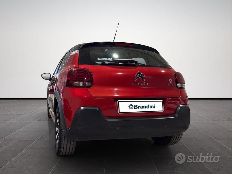 Usata Citroën C3 PureTech 83 CV (61 kW) 2021 Rosso tetto nero Utilitaria