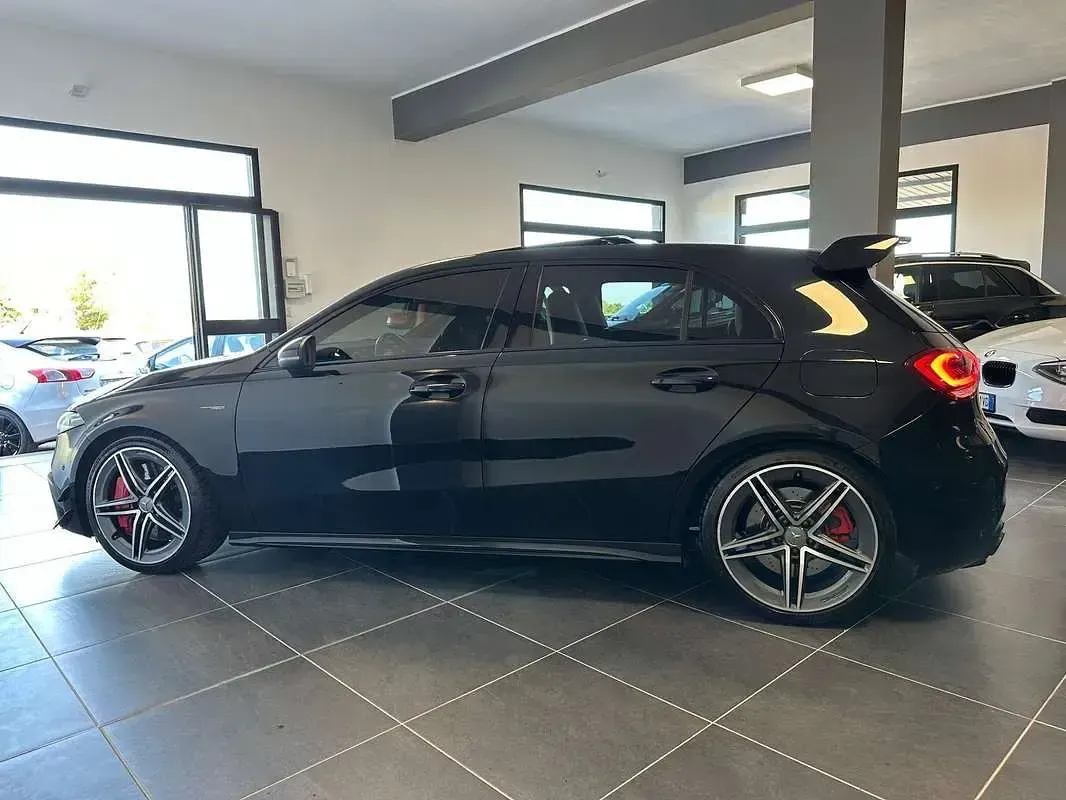 Usata Mercedes A45 AMG AMG 360 CV (264 kW) 2020 Nero Utilitaria