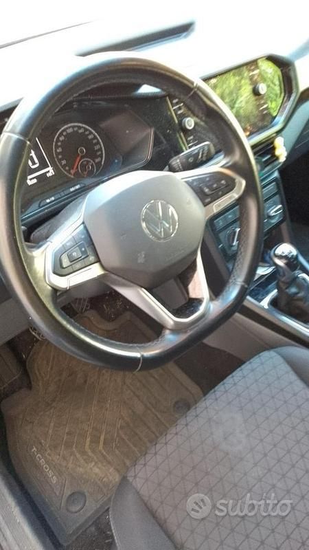Usata VW T-Cross Style 110 CV (80 kW) 2021 Grigio SUV