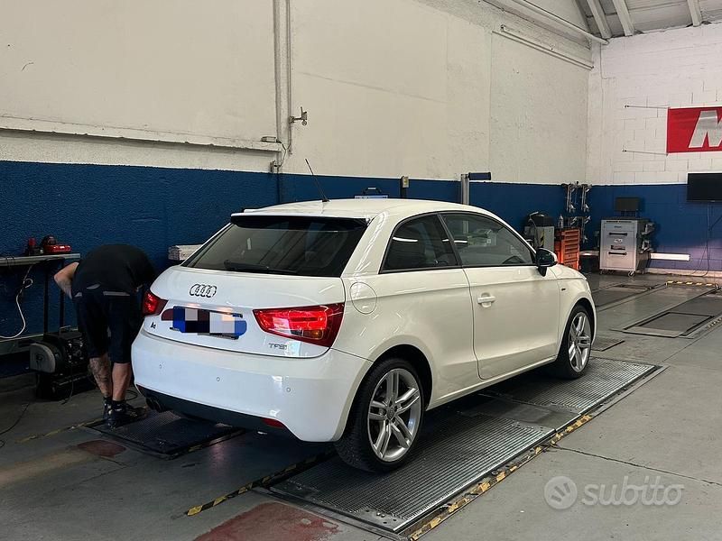 Usata Audi A1 S-Line 122 CV (89 kW) 2011 Bianco Utilitaria