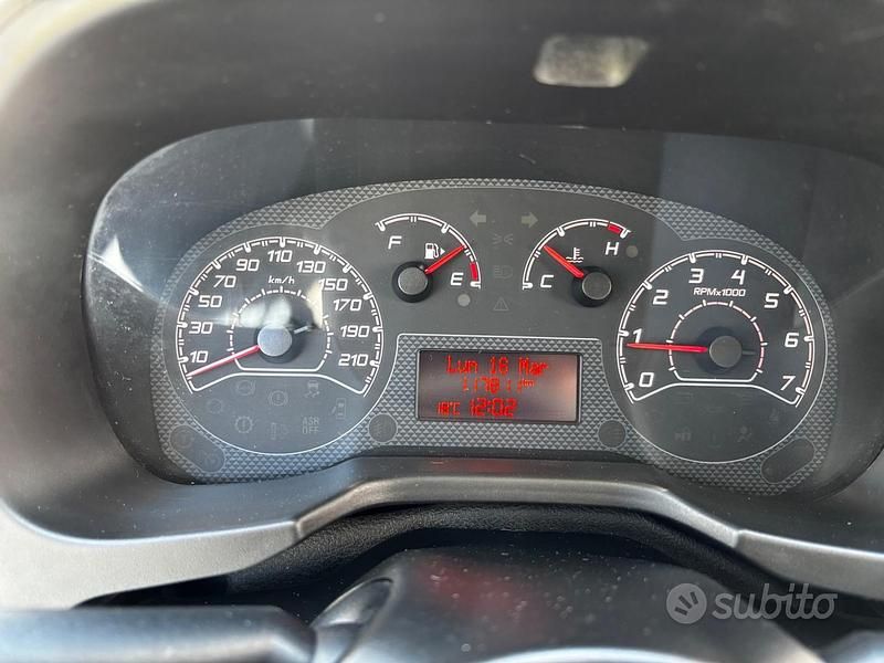 Usata Fiat Fiorino 80 CV (58 kW) 2016 Bianco Monovolume