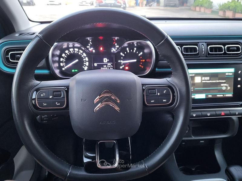 Usata Citroën C3 Shine 102 CV (75 kW) 2022 Verde Utilitaria