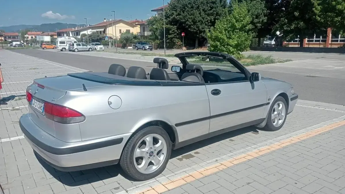 Usata Saab 9-3 149 CV (109 kW) 2003 Argento Cabrio