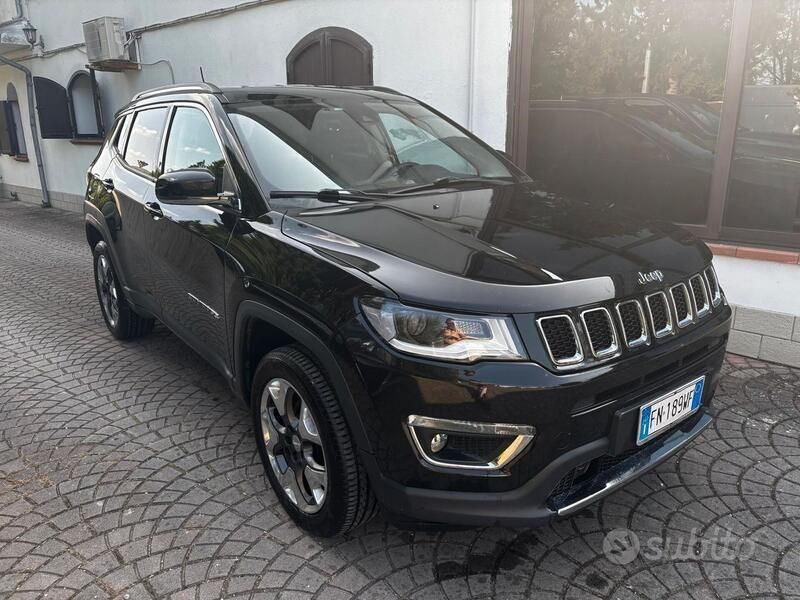 Nero Usata 2018 Jeep Compass Limited SUV | 14.750 € (Buon prezzo) - Immagine 1/4