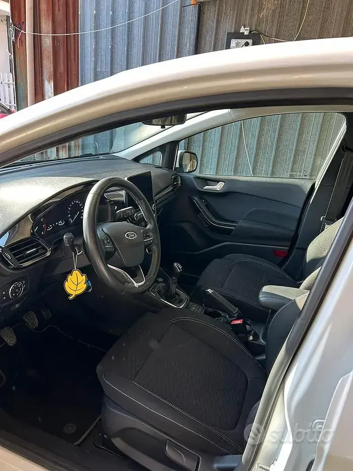 Usata Ford Fiesta 75 CV (55 kW) 2024 Bianco Berlina