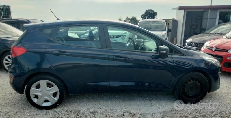 Usata Ford Fiesta Vignale 117 CV (86 kW) 2018 Blu Berlina