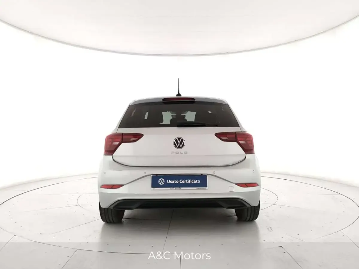 Usata VW Polo Life 95 CV (69 kW) 2023 Argento Utilitaria