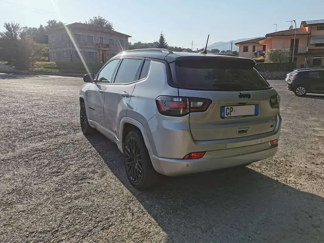 Usata Jeep Compass 131 CV (96 kW) 2023 Argento SUV