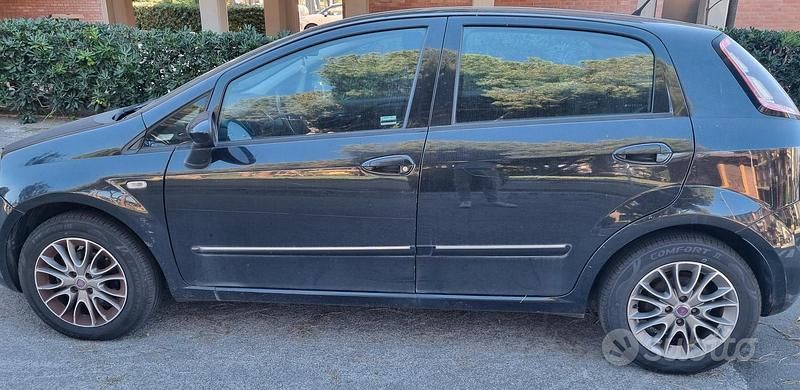 Usata Fiat Punto Evo 75 CV (55 kW) 2011 Nero Utilitaria