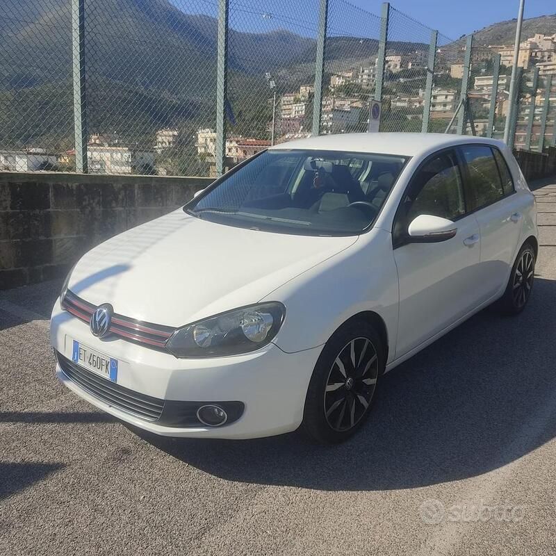 Bianco Usata 2010 VW Golf VI Station wagon | 6200 € (Molto cara) - Immagine 1/4