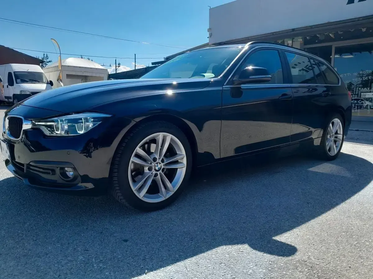 Usata BMW 320 190 CV (139 kW) 2019 Nero Berlina