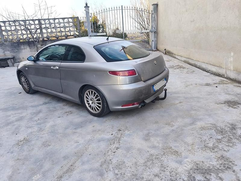 Usata Alfa Romeo GT 2008 Grigio Coupé