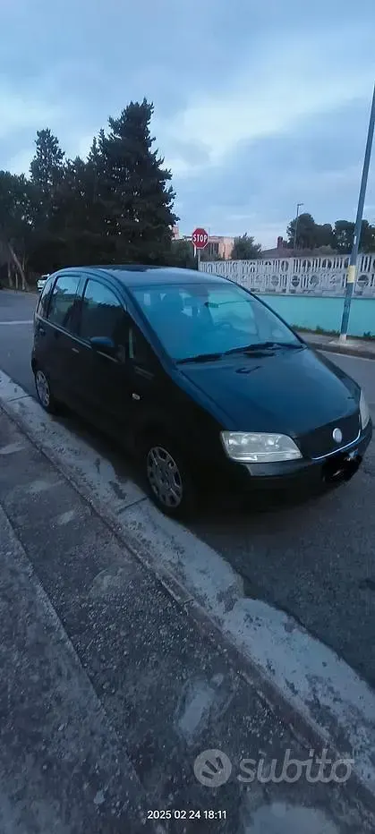Usata Fiat Idea 95 CV (69 kW) 2005 Nero Monovolume