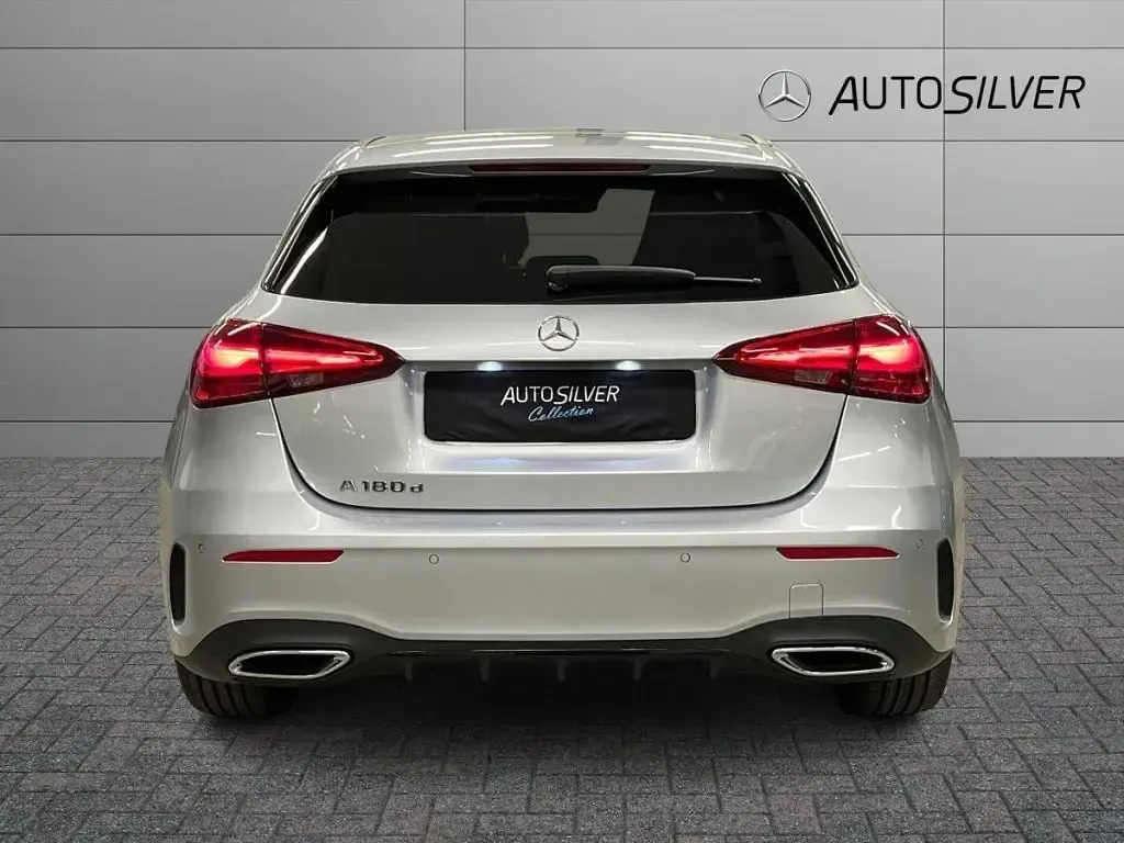 Nuova Mercedes A180 Advanced Plus 116 CV (85 kW) 2026 Argento / metallizzato