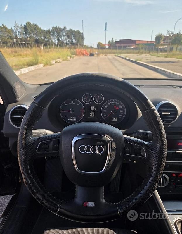 Usata Audi A3 Attraction 105 CV (77 kW) 2012 Nero Berlina