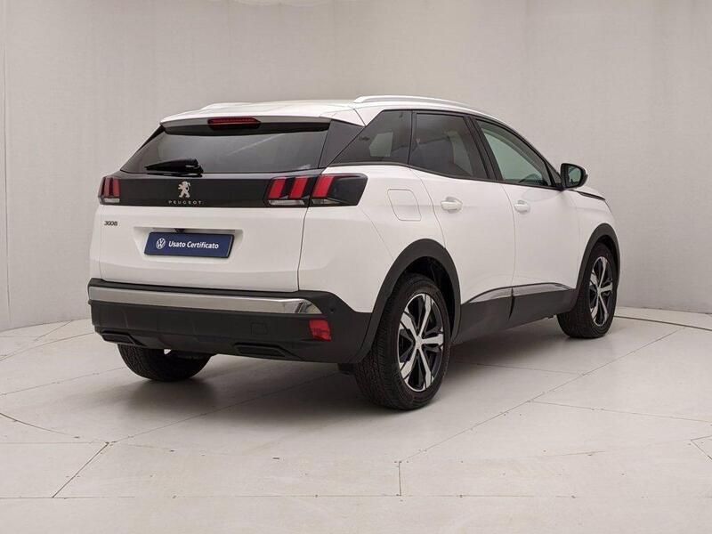 Usata Peugeot 3008 Allure 131 CV (96 kW) 2019 Bianco SUV