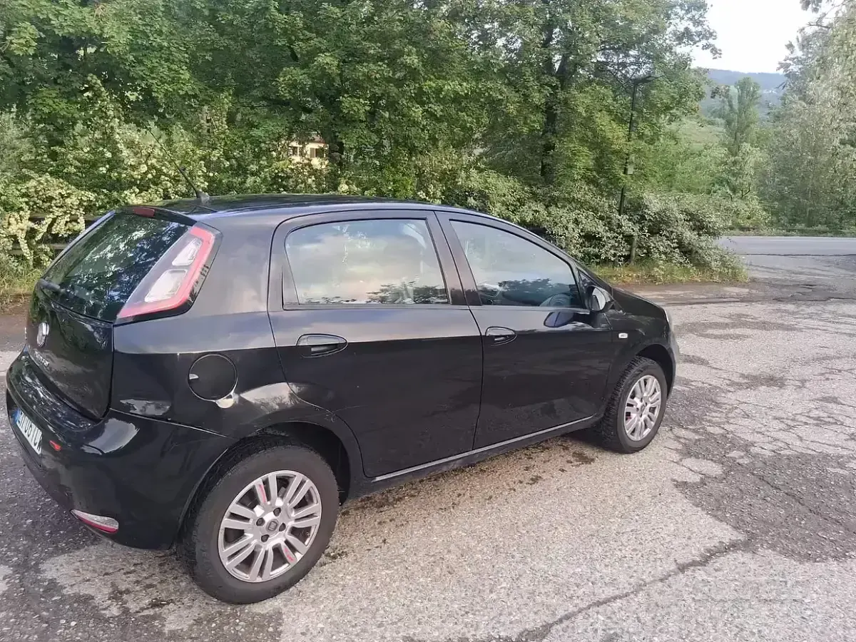 Usata Fiat Punto Evo 77 CV (56 kW) 2012 Nero Utilitaria