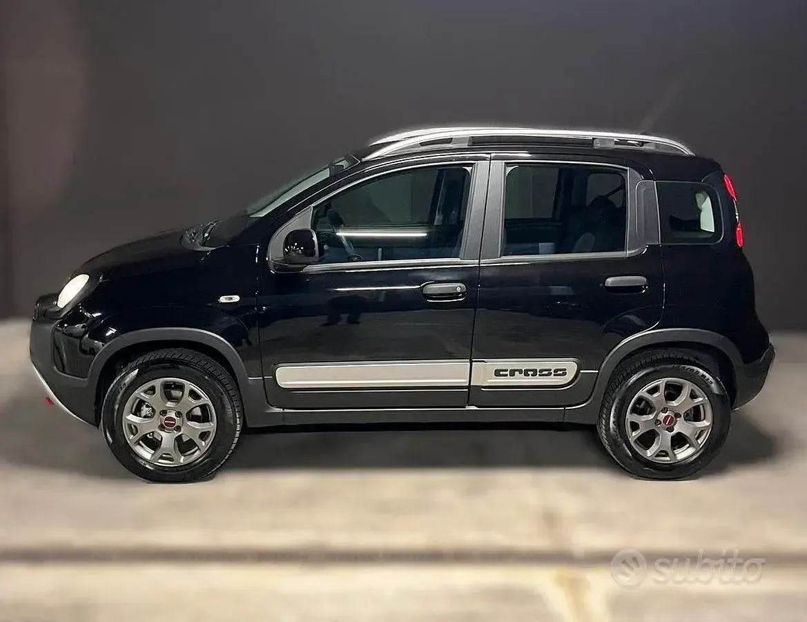 Usata Fiat Panda Cross Cross 90 CV (66 kW) 2016 Nero Utilitaria