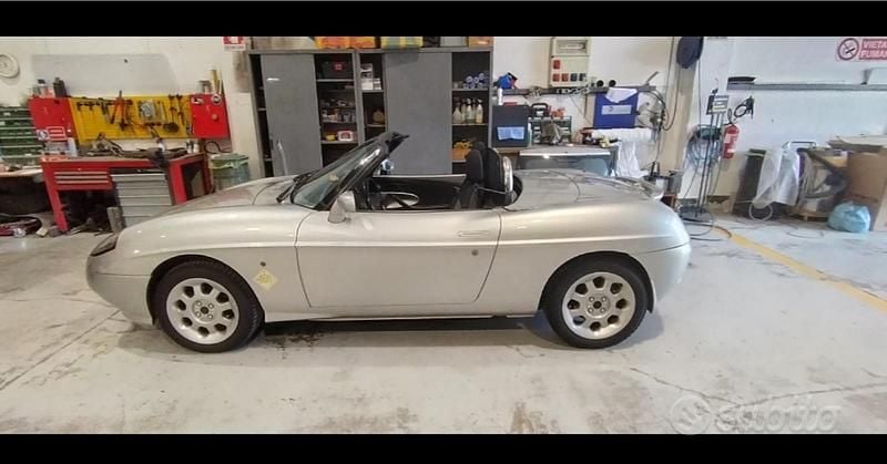 Usata Fiat Barchetta 131 CV (96 kW) 1999 Grigio Cabrio