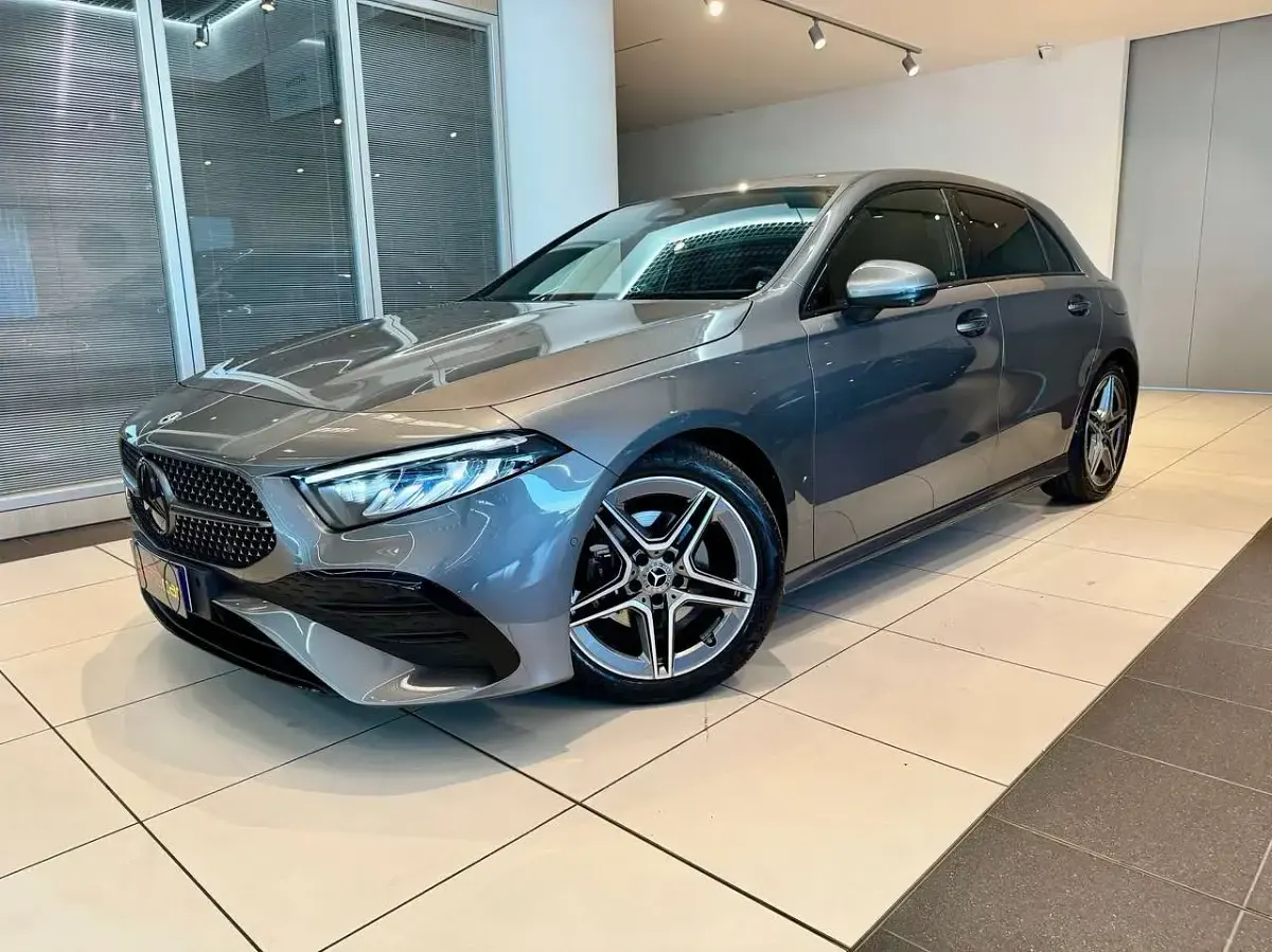 Usata Mercedes A180 AMG Line Premium Plus 116 CV (85 kW) 2024 Other Berlina
