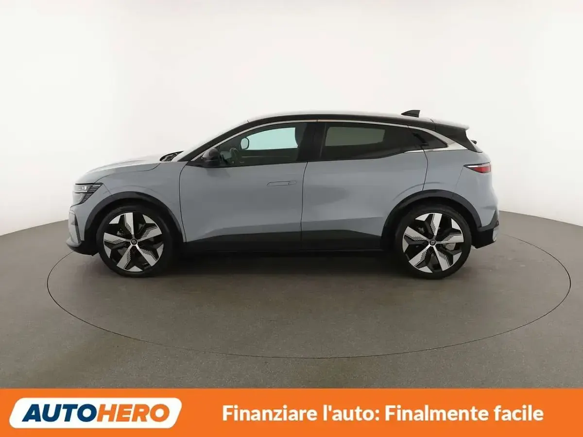 Usata Renault Megane E-Tech Techno 160 kW (218 CV) 2023 Grigio Berlina