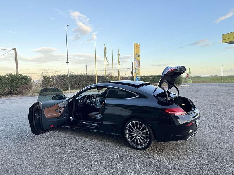 Usata Mercedes C220 Premium Plus 194 CV (142 kW) 2020 Coupé