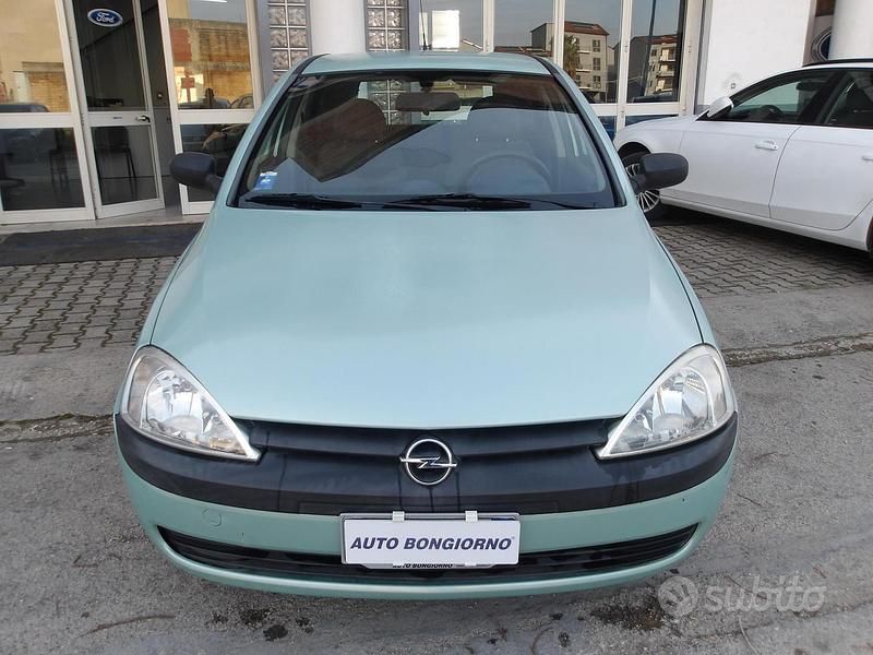 Usata Opel Corsa Comfort 58 CV (42 kW) 2001 Blu Utilitaria