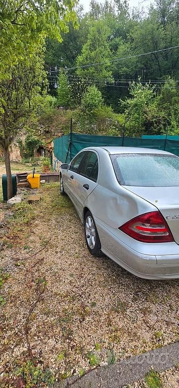 Usata Mercedes C200 Classic 2005 Grigio Berlina