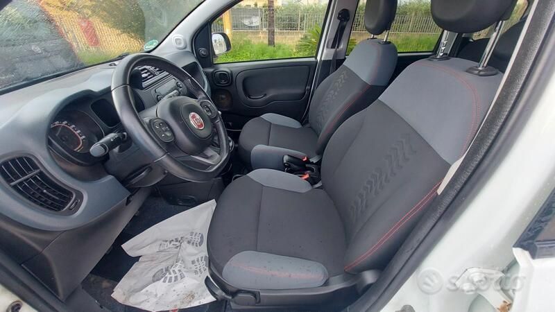 Usata Fiat Panda Lounge 69 CV (50 kW) 2018 Bianco Utilitaria