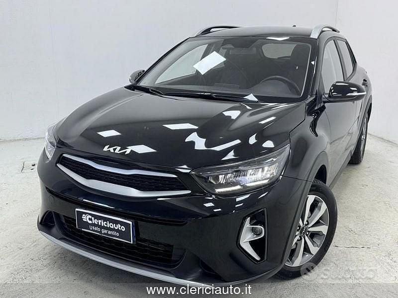 Nero Usata 2025 Kia Stonic Style SUV | 17.500 € (Buon prezzo) - Immagine 1/4