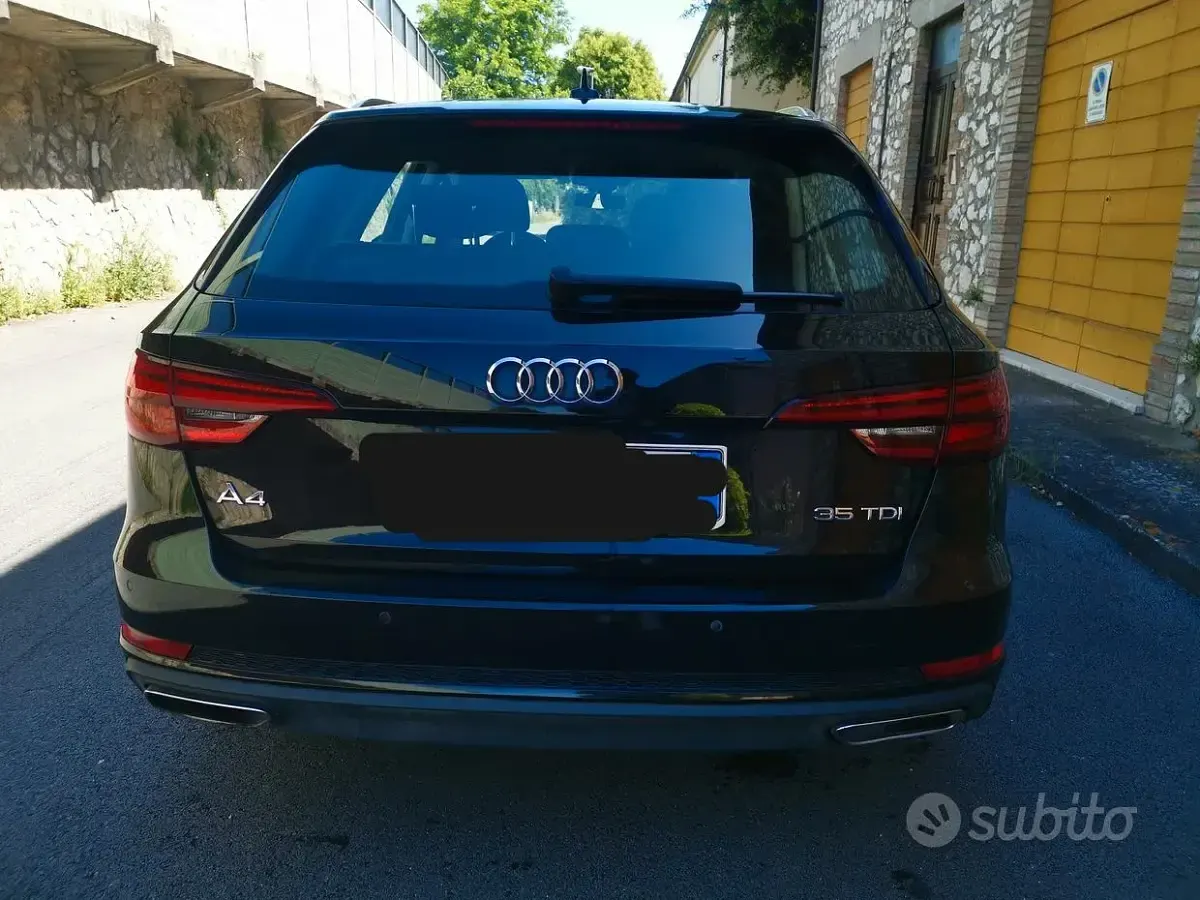 Usata Audi A4 Business 150 CV (110 kW) 2019 Nero Station wagon